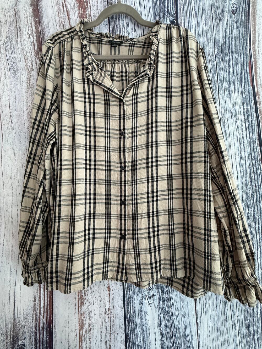 Ann Taylor Cream and Black Plaid XL Long Sleeve Button Down Blouse